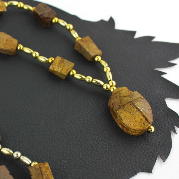 Beetle Stone Vintage Necklace - image 4