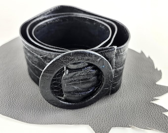 Vintage 1980s Womens Black Snakeskin Leather Retro Hippie Skinny Waist Belt Sz M Vintage 1980s Womens Black Snakeskin Leather Brass Buckle  main image 2
