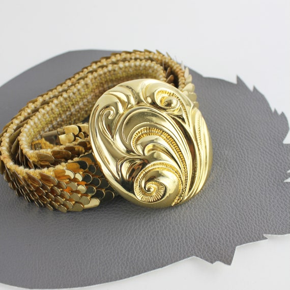 Womens Vintage Gold Metal Stretch Belt Sz.Medium Gold Metal Scale Vintage Belt With Gold Swirl Buckle Size  main image 3