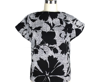 Vintage zwart -witte bloemen korte mouw Blouse - grootte klein