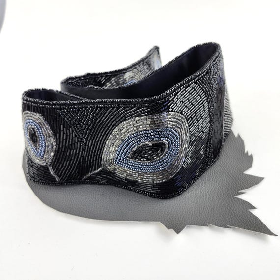 Black Silver & Smokey Gray Blue Fully Beaded Peacock Feather  display picture 1