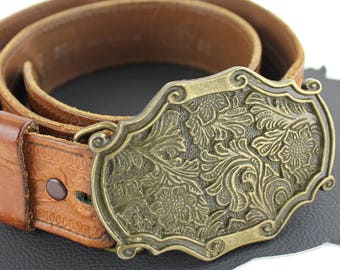 Stunning Vintage LUCKY BRAND Brown Leather Belt With Blue  display picture 1