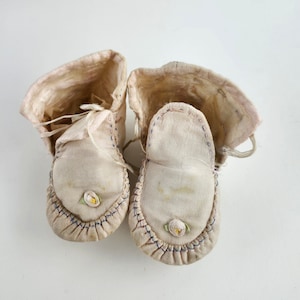 Antique 1930s Baby Booties Shoes Delicate Embroidered Silk & Knit Boots Set of 3