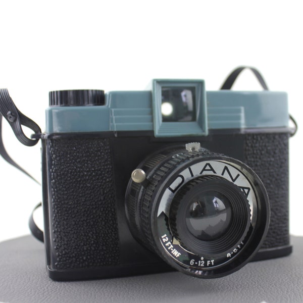 Vintage Diana Camera with Blue & Black Body / 120 rollfilm and 35 mm film Soft Focus Camera / Collectible Camera / Gift for Photographer