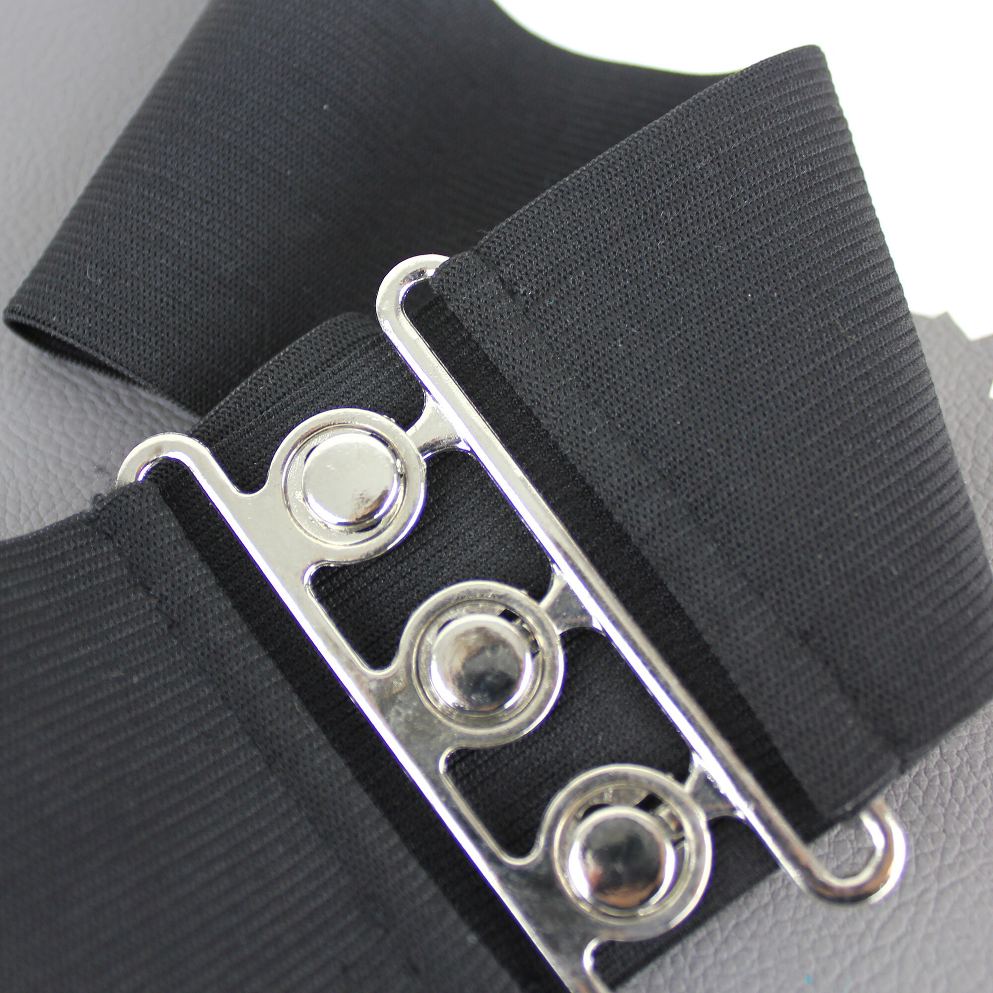 Black & Silver Wide Elastic Vintage Belt / Size Medium  display picture 1