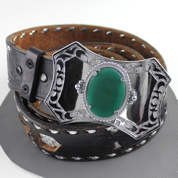 Green Stone Set in Silver Buckle on Personalized Earl Black  display picture 3