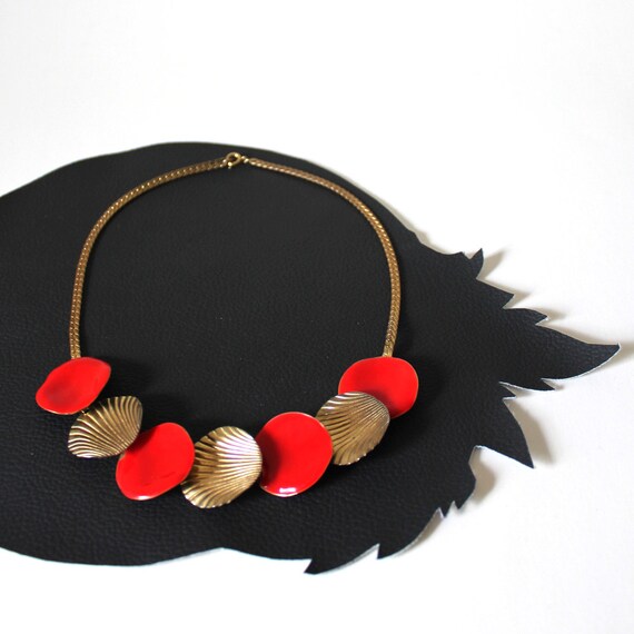 Red Enamel and Gold Vintage Necklace - image 4