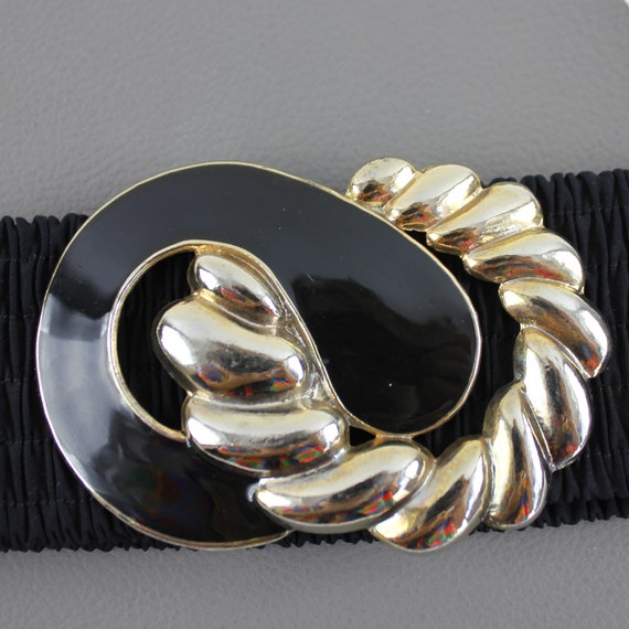 Black & Gold Swirl Buckle on Black Elastic Vintage Belt - 27  display picture 1