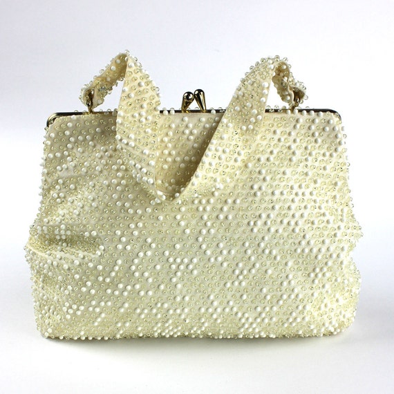 Cream Beaded Vintage 50s Ladies Purse