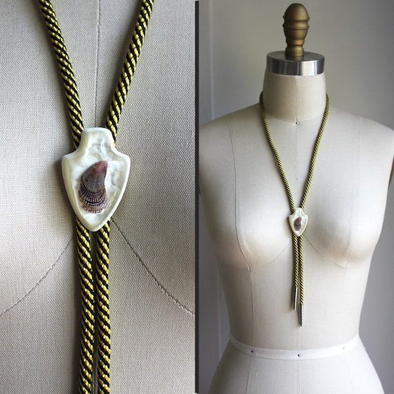 Seashell Vintage Bolo Tie with Yellow and Black N… - image 2
