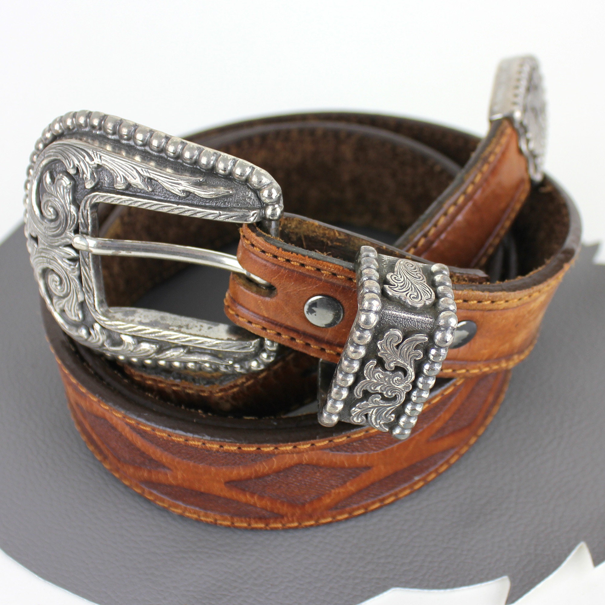 Tony Lama コンチョ ウエスタンベルト western belt Tony Lama Western Belt Mens Leather Embossed Conchos Brown