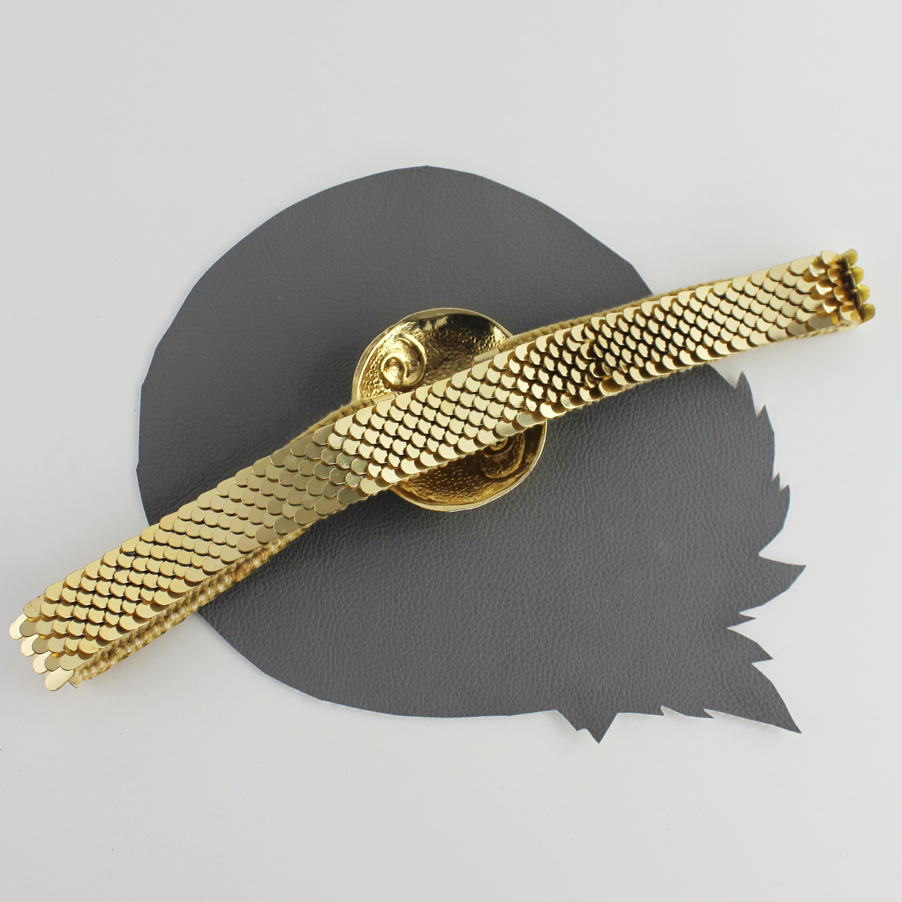 VTG Retro Pat Pend gold tone metal reflective belt size XS/Small. 80s Gold Metal Stretch Belt | Skinny Slinky Belt | Skinny  main image 2