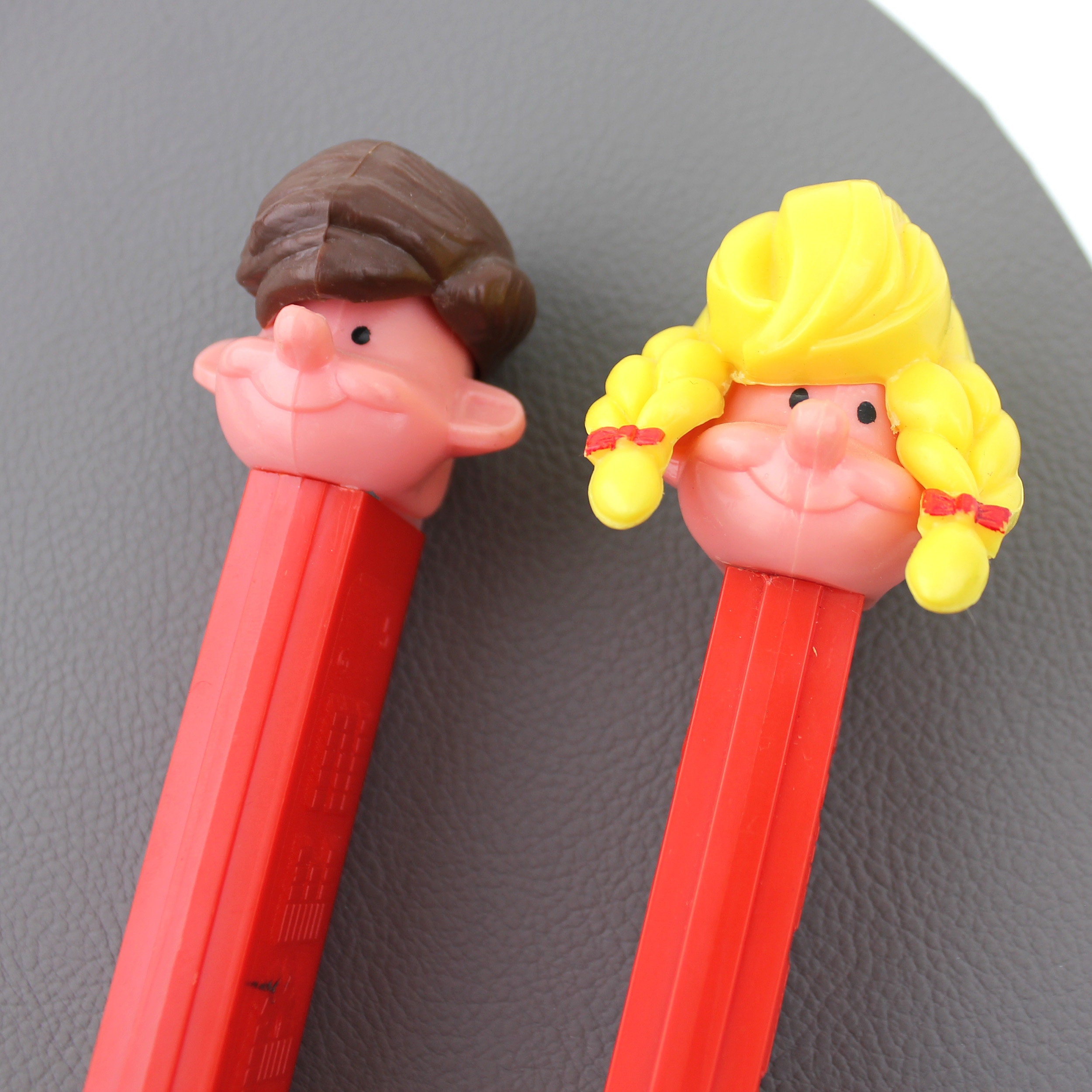Vintage Pez Valentine Girl & Boy Dispenser / Pez Candy Dispenser