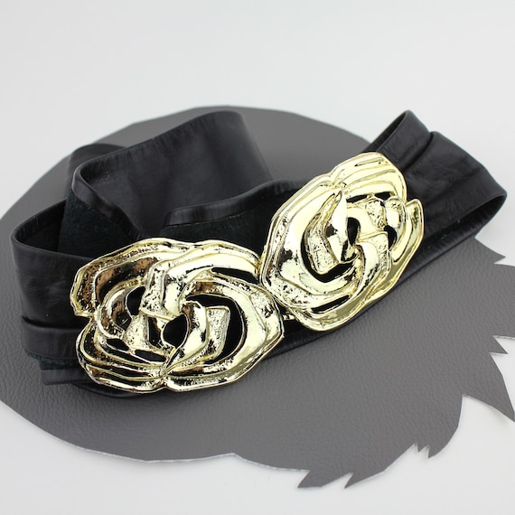 Vintage Black Leather Belt With Gold Buckle / Adjustable 