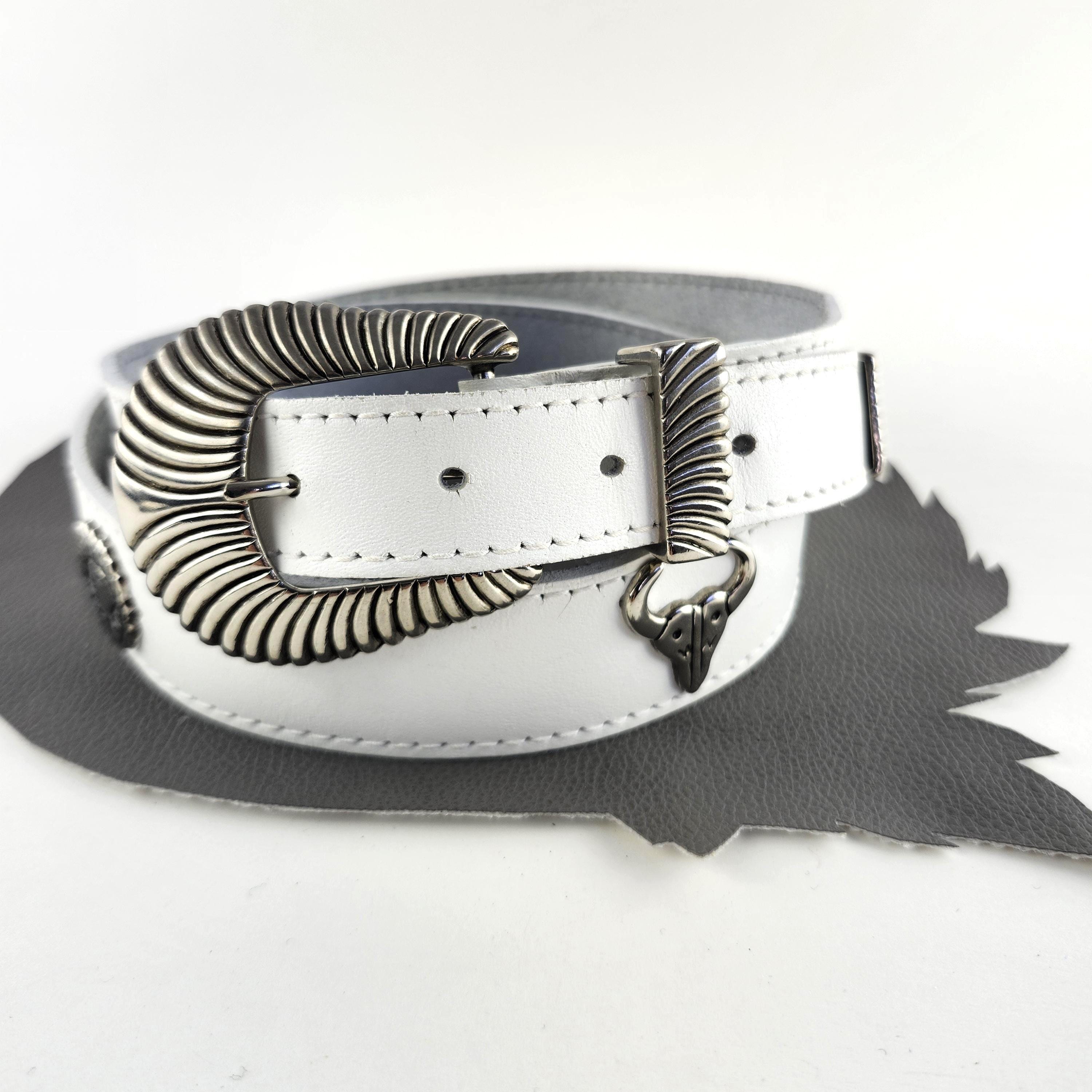VINTAGE LEVI\'S LEATHER BELT WITH EMBROIDERY AND SILVER EMBELLISHMENTS SIZE LARGE Vintage Levi main image 3