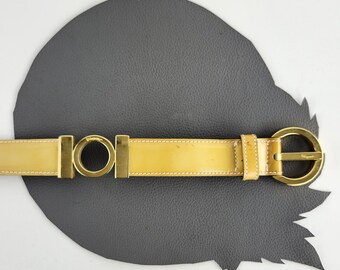 Buttery Yellow Salvatore Ferragamo Vintage Belt With Gold  display picture 1
