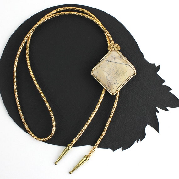 ネックレス・ペンダント Numbering Square Concho Bolo Tie #7808 SA5B0010 Scalloped Square Bolo Tie | Montana Silversmiths