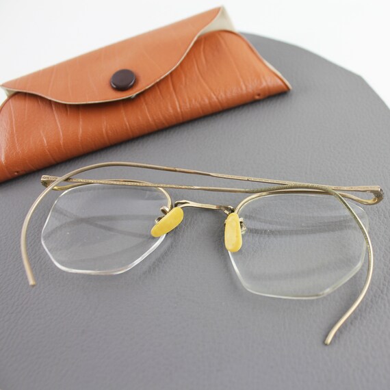 Antique Gold Wire Rimmed Eye Glasses AO numontful… - image 4