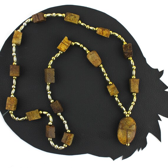 Beetle Stone Vintage Necklace - image 3