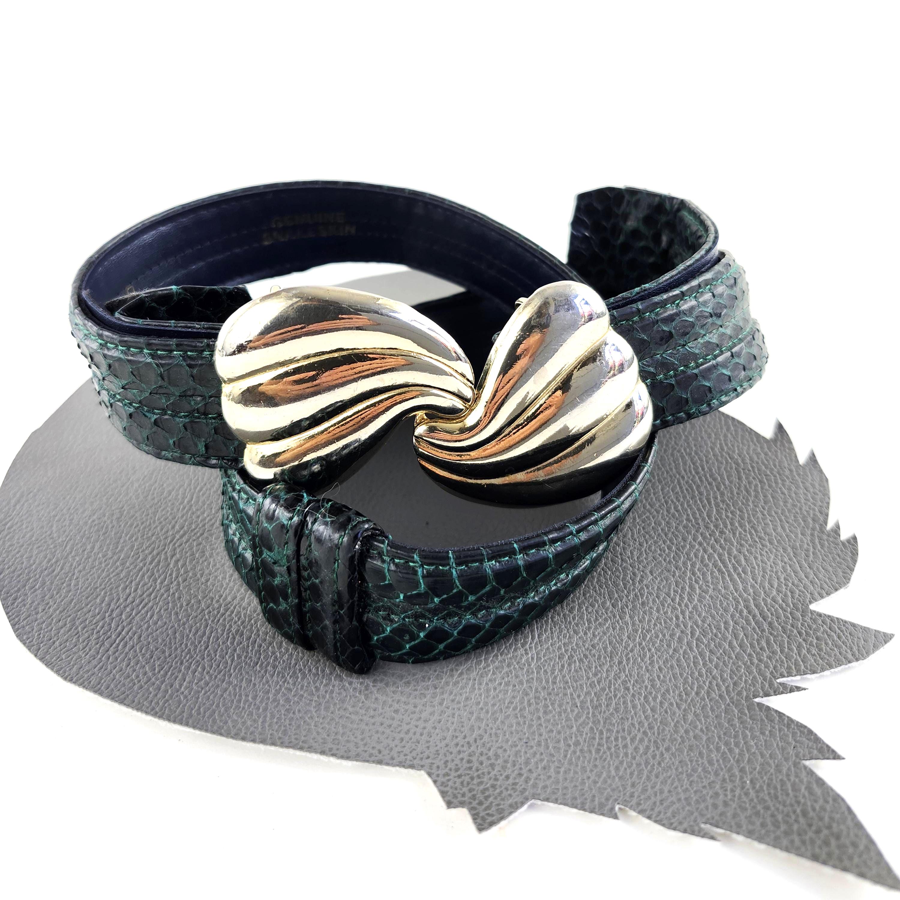Vintage Carlisle Green Snakeskin Belt With Metal Swirl Belt  display picture 2