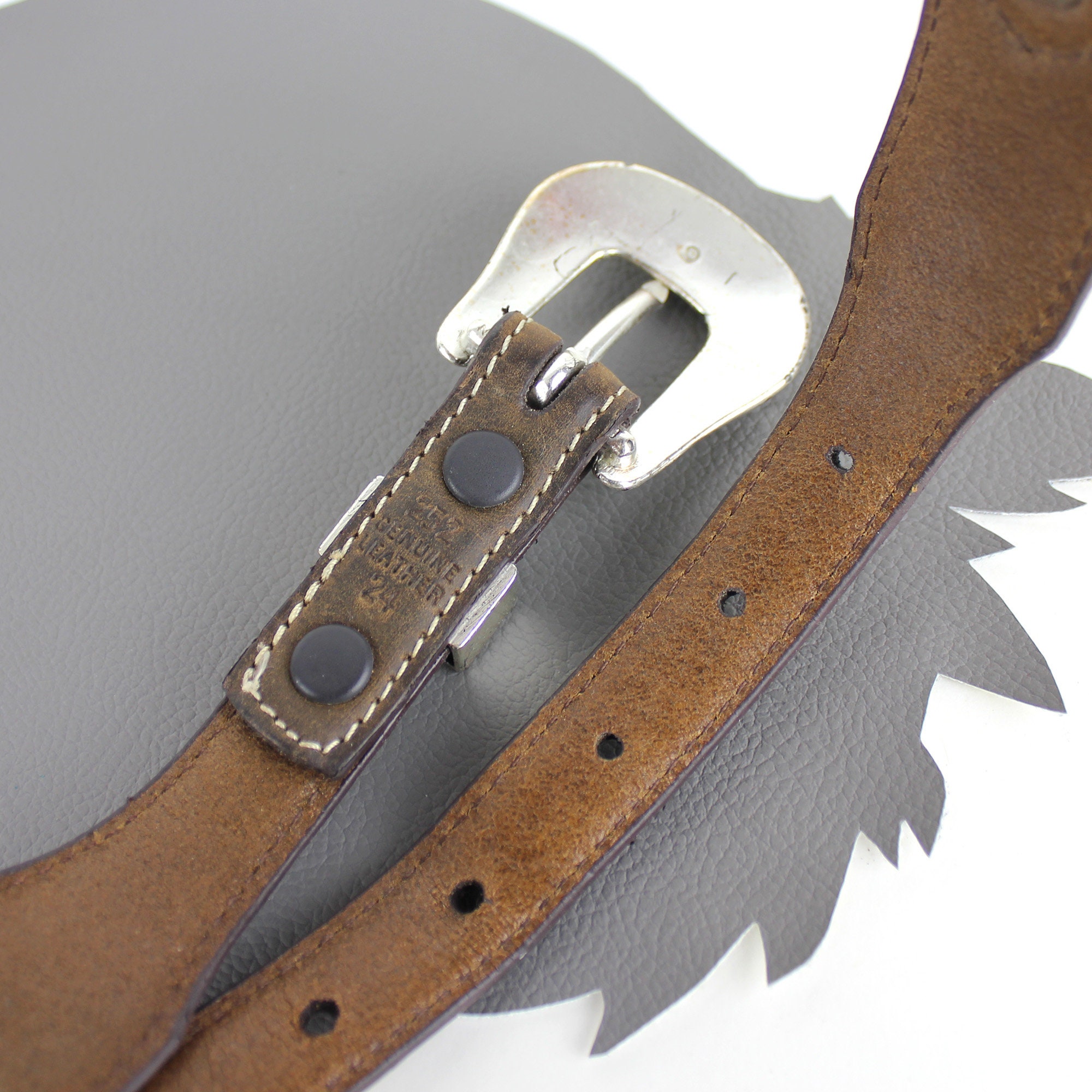 Chocolate Brown Leather Western Belt With Silver Buckle Size  display picture 1