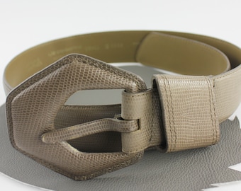 Cinturón de cuero genuino vintage de piel de serpiente sintética taupe con hebilla geométrica abstracta tamaño pequeño /Liz Claiborne