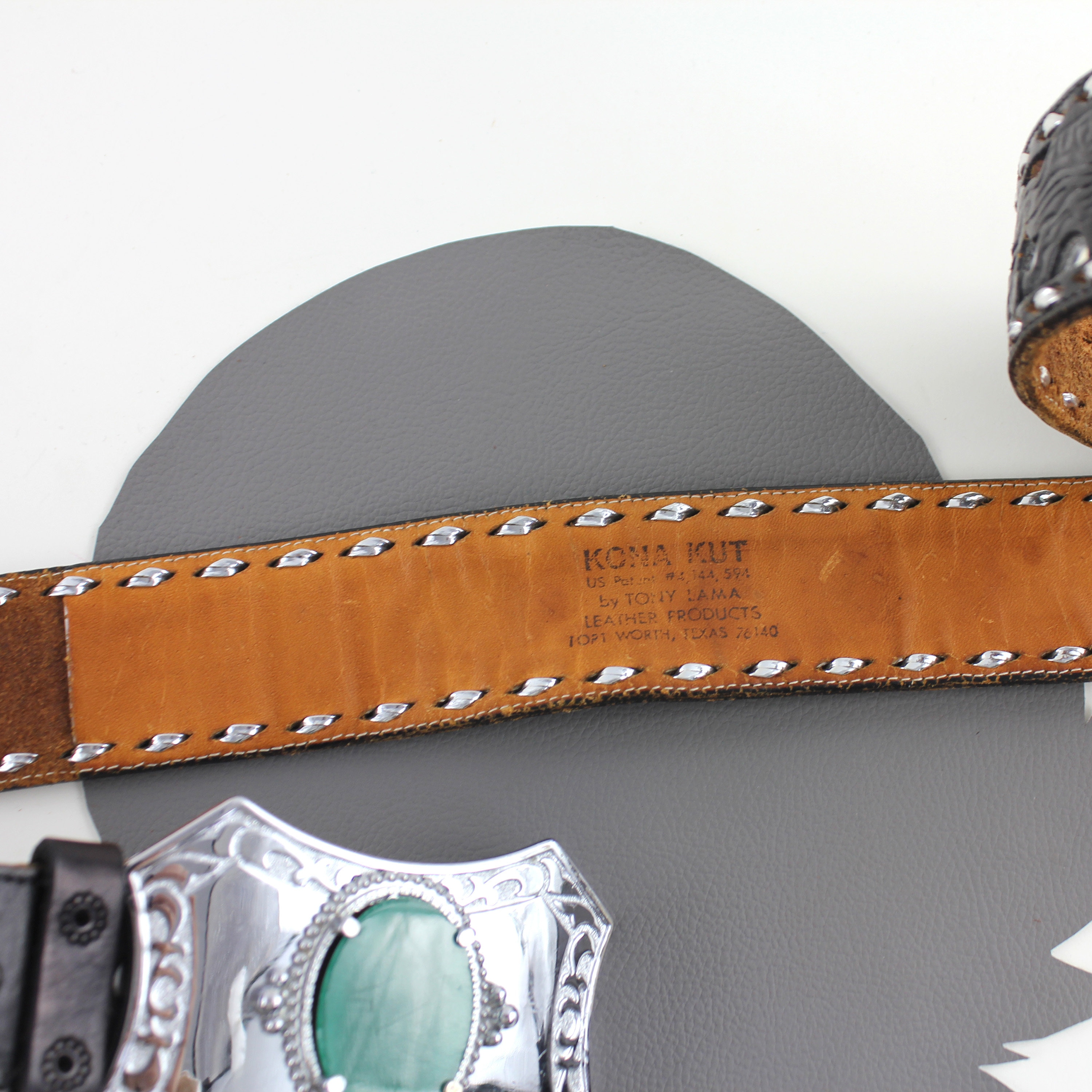 Silver-Tone Decorative Belt Buckle with Green Stone 1978 LD7 Blue Stone Belt Buckle Cowboy Western Accessory – The Bold  main image 3