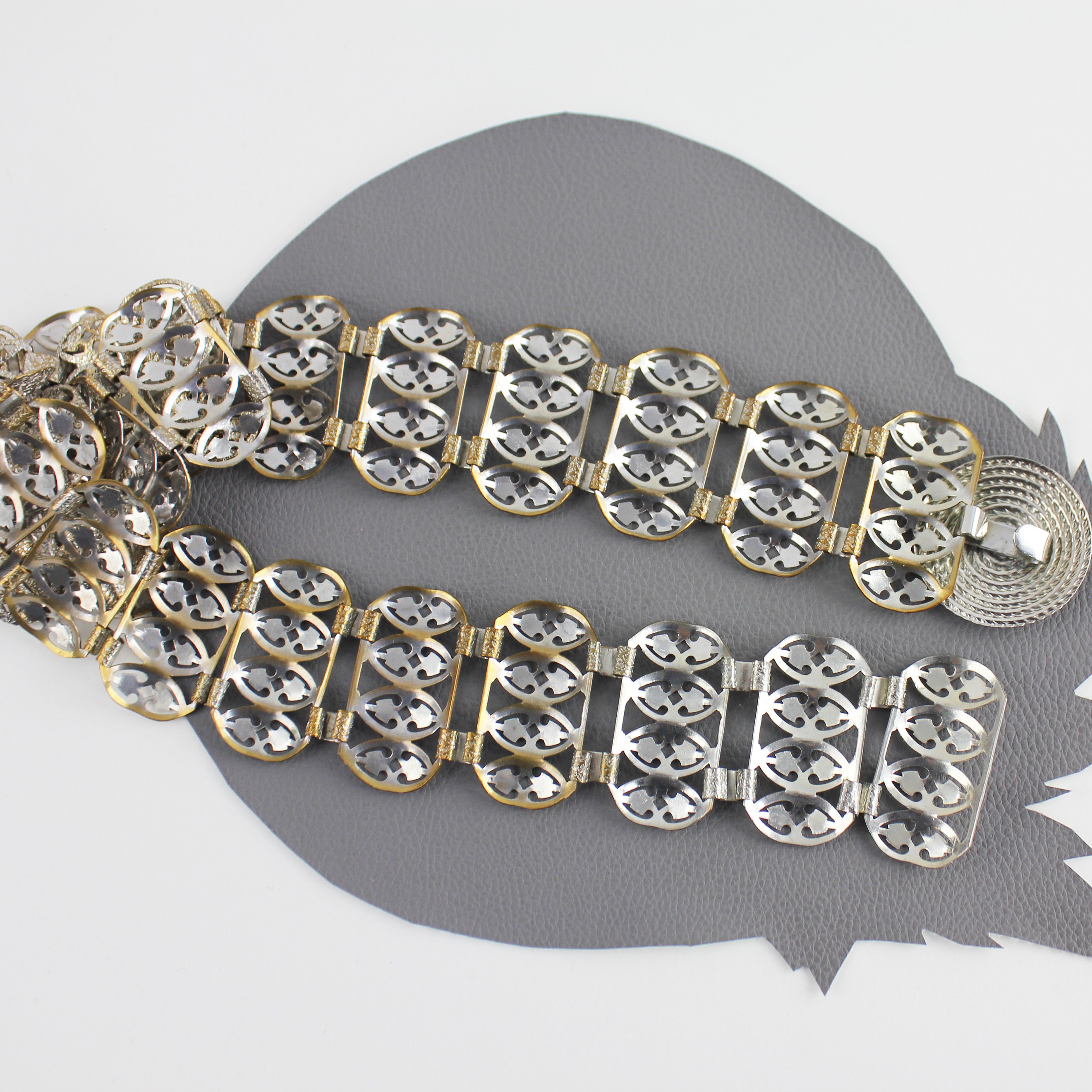 Vintage Matte Silver & Lambskin Chain Link Belt 31” Vintage Silver Metal Wide Chain Link Belt - Belt Size 31 - Etsy main image 2