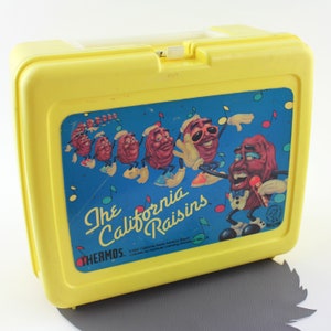 The California Raisins Lunch Box with Thermos / 1987 Raisins Plastic Lunch Box / Yellow Vintage 80s Lunch Pail / California Raisins Thermos