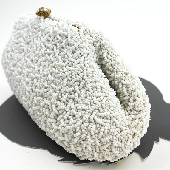 White Fully Beaded Vintage Clutch / Handmade by Mandarin Arts Hong Kong / Wedding Bride Clutch / White Seed Bead Clutch / Keepsake Purse View 6