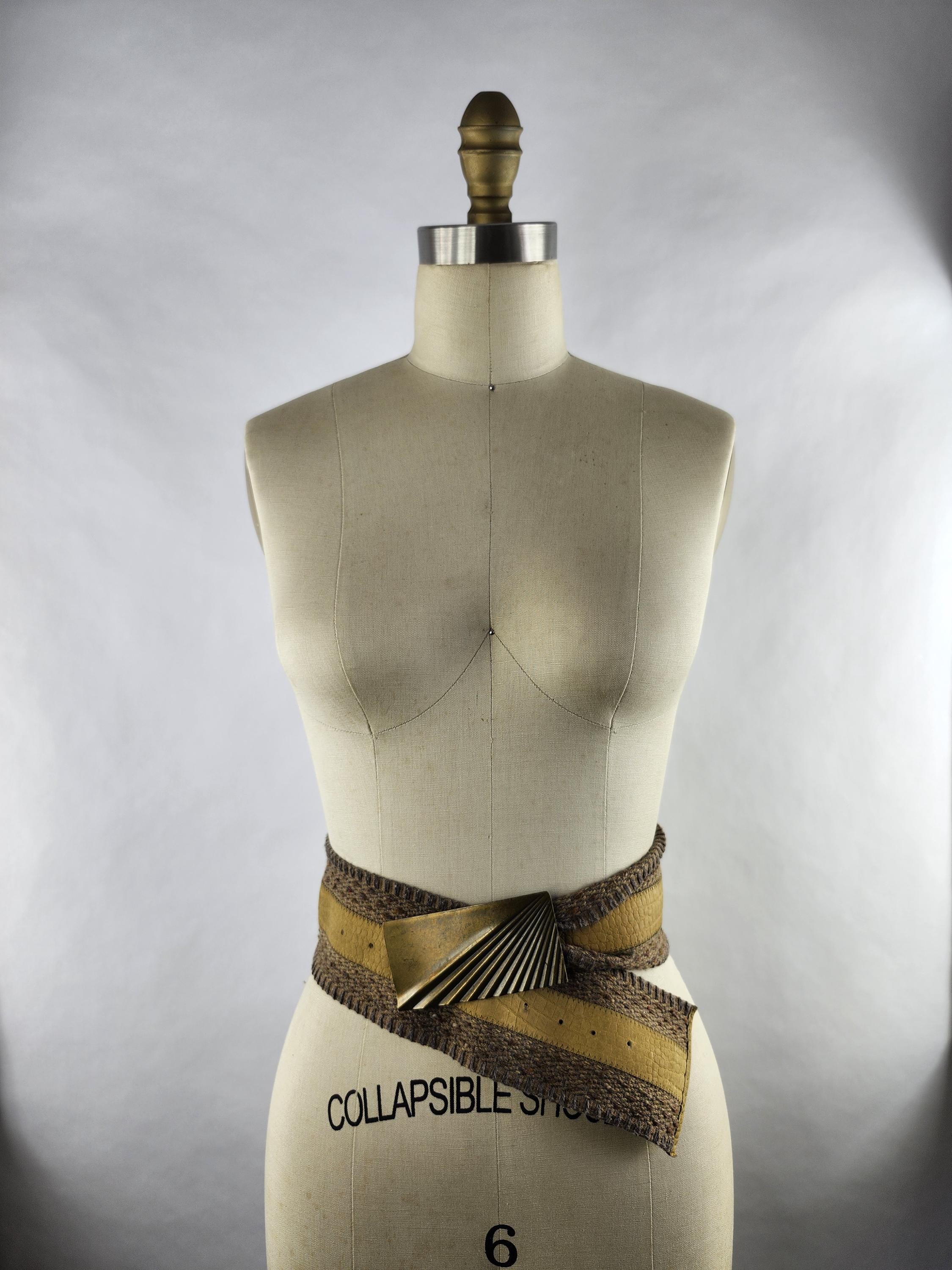 Wide Brown Woven Fabric Belt With Tan Leather Strip in the  display picture 2