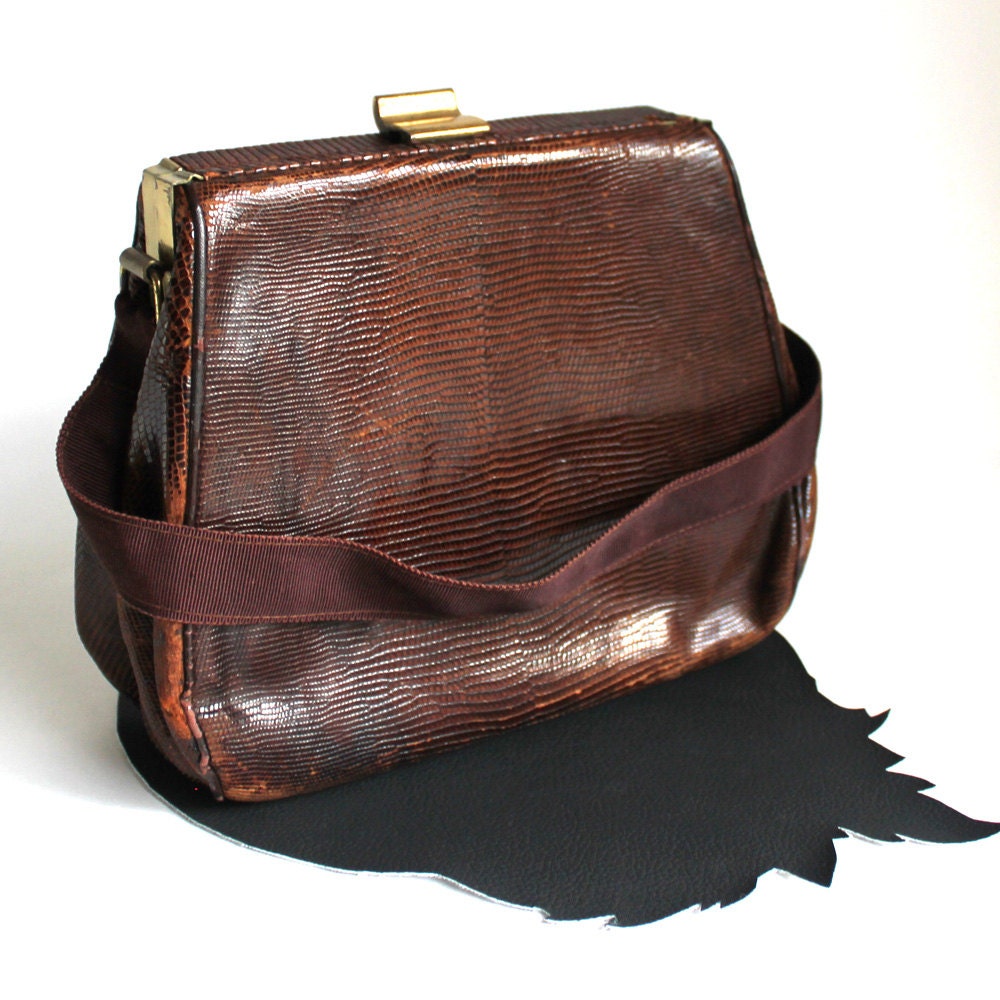 EMBOSSED SNAKE LEATHER CHARMS BROWN PINK HANDBAG OS