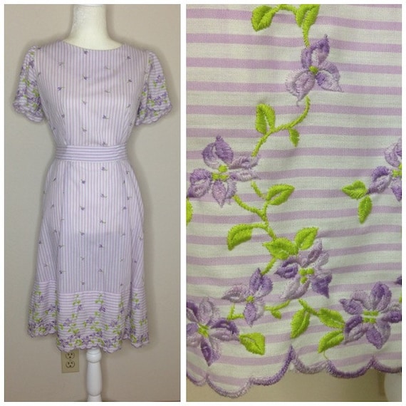60s Vintage Cotton Dress - Floral Embroidery - Mid