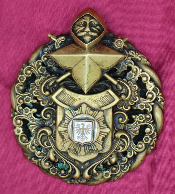 Coat of Arms - Large Family Crest Pin/Pendant - image 2