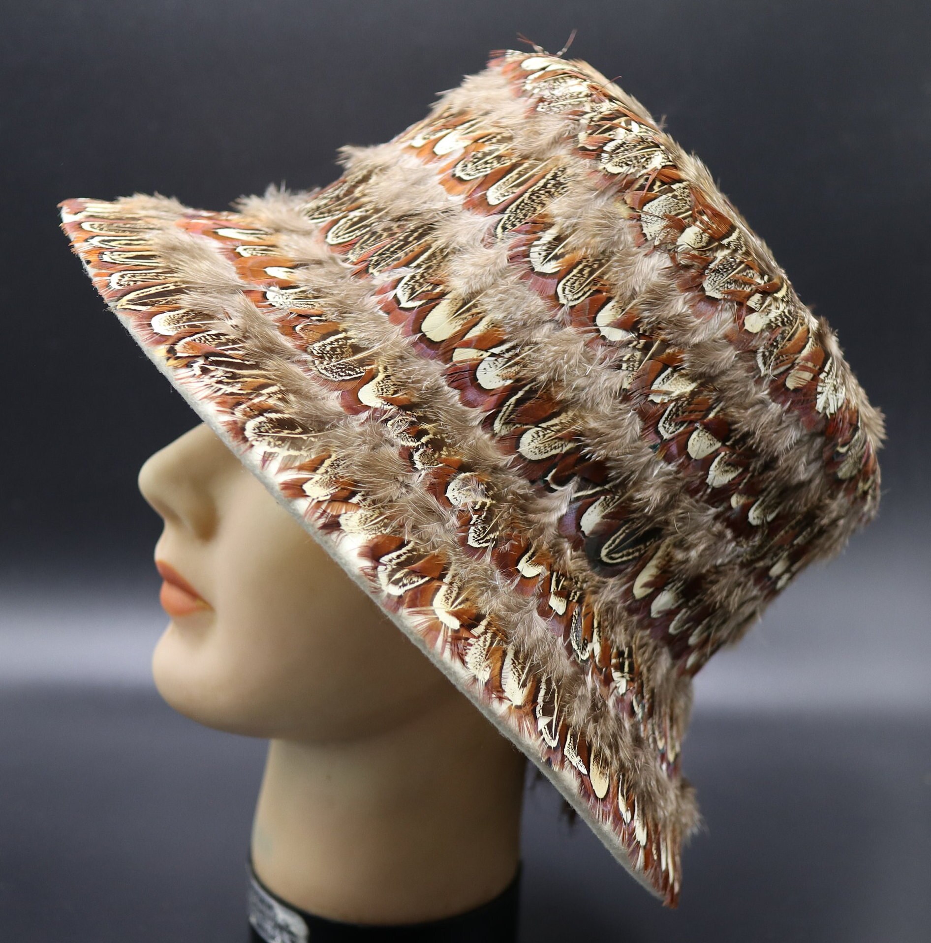 Vintage 1950s Pheasant Feather Bucket Hat Vintage Pheasant Feather Hat Bucket Hat 1950s Green  main image 4