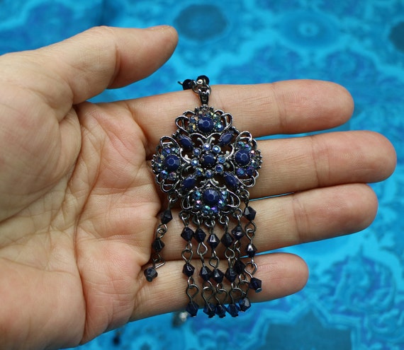 Blue Y Necklace in Excellent Condition - image 5