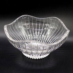 Mikasa Salad/Trifle Bowl- Heavy Lead Crystal in Excellent Condition