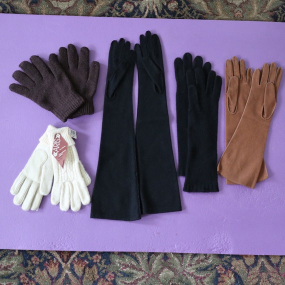 Saks Fifth Ave Opera Gloves-Dress Gloves- Snow Gloves- Vintage