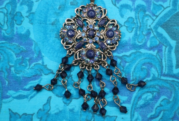 Blue Y Necklace in Excellent Condition - image 1