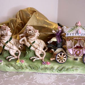Capodimonte Horse and Carriage - Etsy