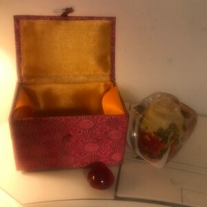 Glass Snuff bottle in original box