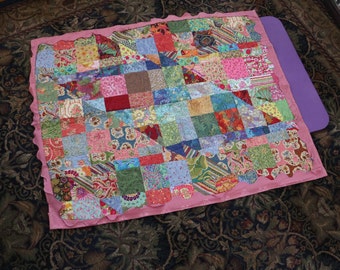 Handmade Quilt 1970s - Baby/Toddler Pink -See Full Description