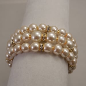 Very Gorgeous, Three Strand 8mm, 10mm Cream Glass Pearl Bracelet with  Beautiful Rhinestone Spacers