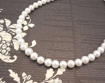 One Strand, Classic Style 8mm White Glass Pearl Necklace