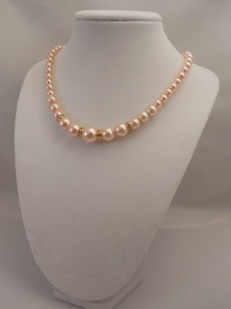 Very Simple Fancy and Classic One Strand Embossing Look Blush Pink Glass Pearl Necklace with Shiny Cubic Spacer