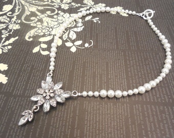 Very Fancy and Shiny, 4mm and 6mm Embossing White Glass Pearl Necklace with Glass Flower Pendant