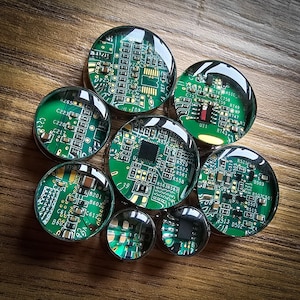 Green 10mm and above computing recycled green circuit board plugs PAIR