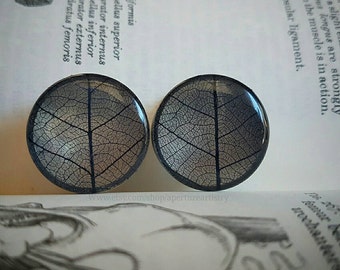 Skeleton Leaf Plugs: nature tunnels (pair, 10mm and up)