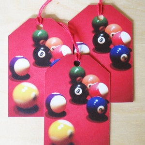 Lot de 3 boules de billard et étiquettes de table