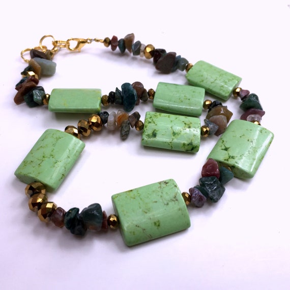 10 perles rectangles en howlite de couleur 13 x 4 cm